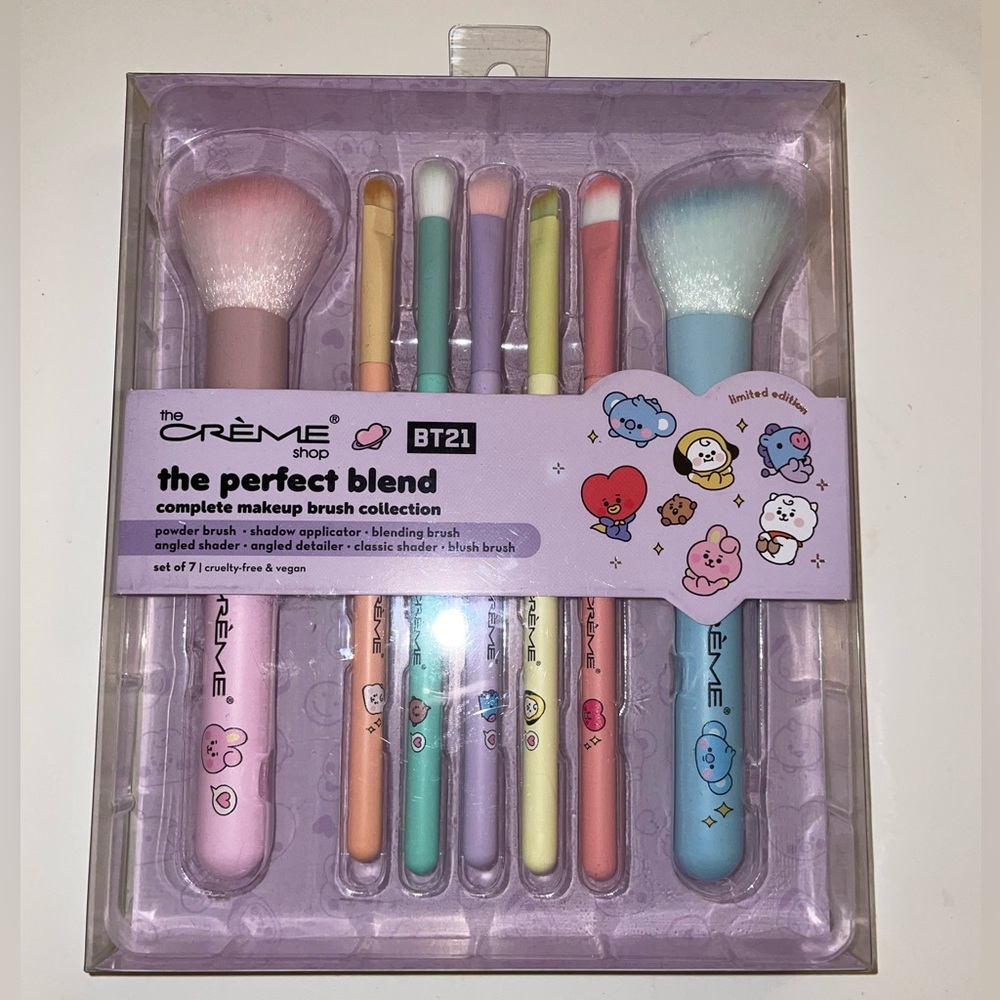 The Creme Shop BT21 The Perfect Blend 7 Piece Makeup Brush Set New